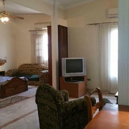 Elegant Heliopolis, Studio-Apartment Каир Экстерьер фото